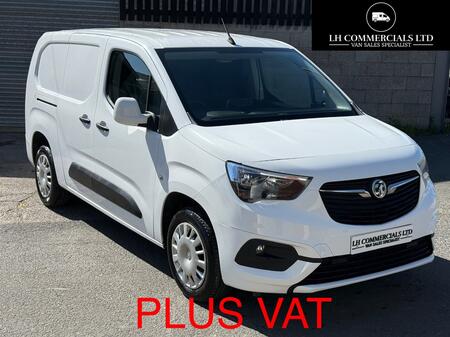 VAUXHALL COMBO 1.5 Turbo D 2300 Sportive