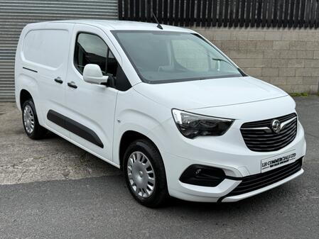 VAUXHALL COMBO 1.5 Turbo D 2300 Sportive